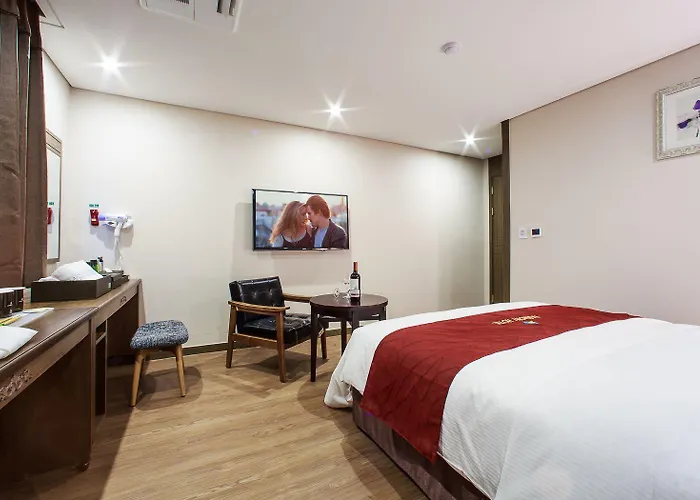 Harmony Hotel 2*